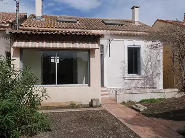 Arles 13200 Location maison 3 pièces t3