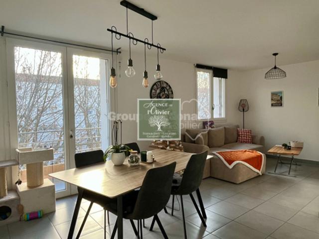 ARLES. Appartement en parfait état