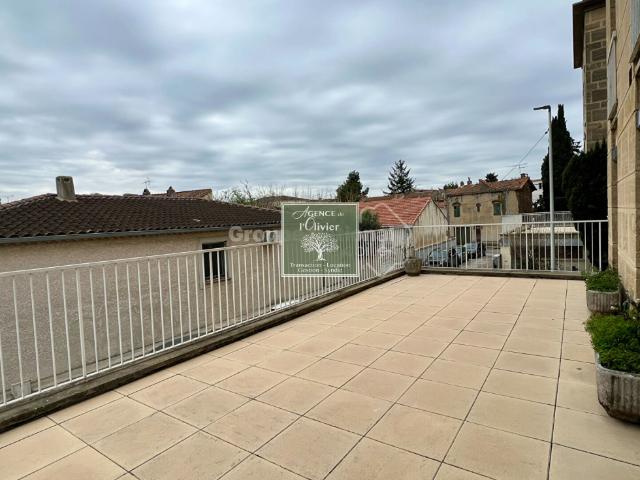 ARLES CENTRE Appartement T4 de 91m² dans résidence sécurisée avec ascenseur