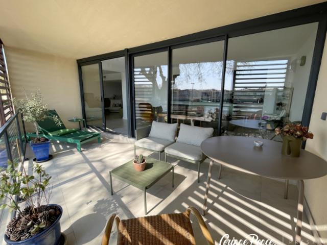ARLES CENTRE VILLE APPARTEMENT P4 170 M2 2 TERRASSES VUE PA