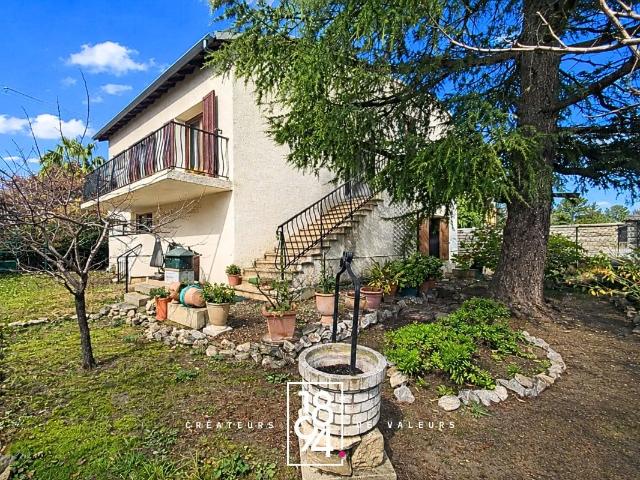 ARLES Maison 90 m2 à rénover, Terrain 476 m2