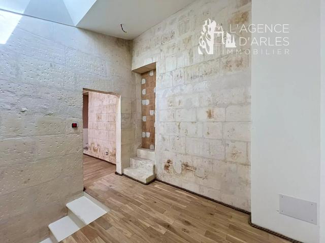 Arles Maison de caractère rénovée au cœur du centre histor. 68m² Arles