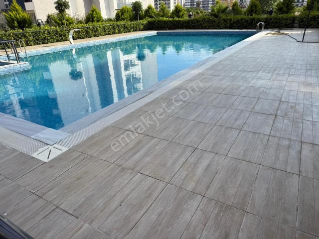 Arpaçbahşiş'te Sıfır 2+1 Havuzlu Satılık Daire.