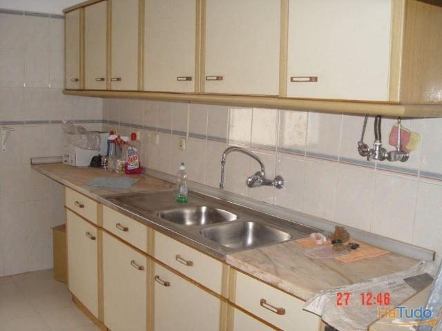 Arrenda excelente T3, sala 30m2 com lareira, um quarto Suite, 2 wc, Alto da Damaia, boas vistas, Jardins | 26074087658