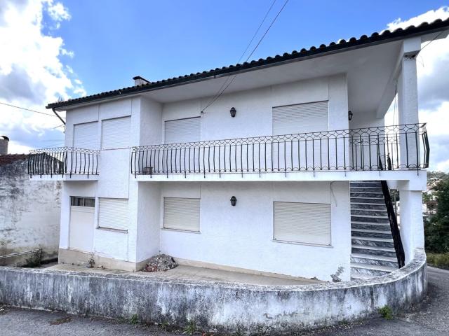 Arrenda se Apartamento T4 Fala Coimbra