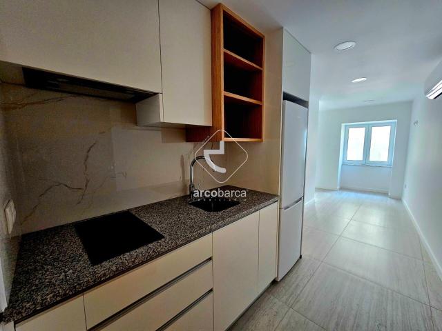 Arrenda se Apartamento T1 1º Andar no Centro Histórico de Arcos de Valdevez