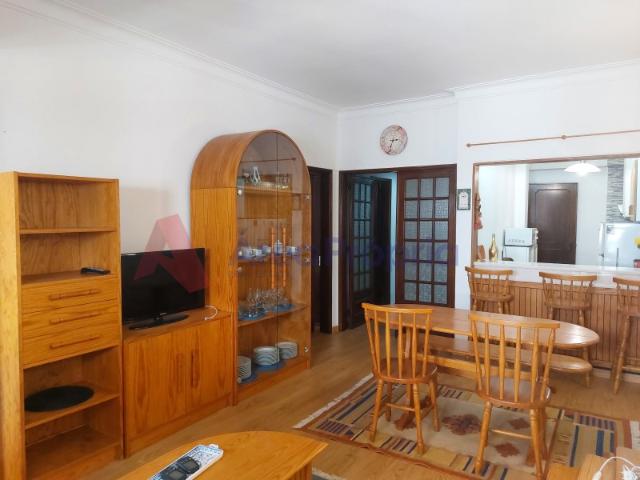 Arrenda se apartamento totalmente mobilado no Centro Histórico de Cascais a 1 minuto a pé da praia