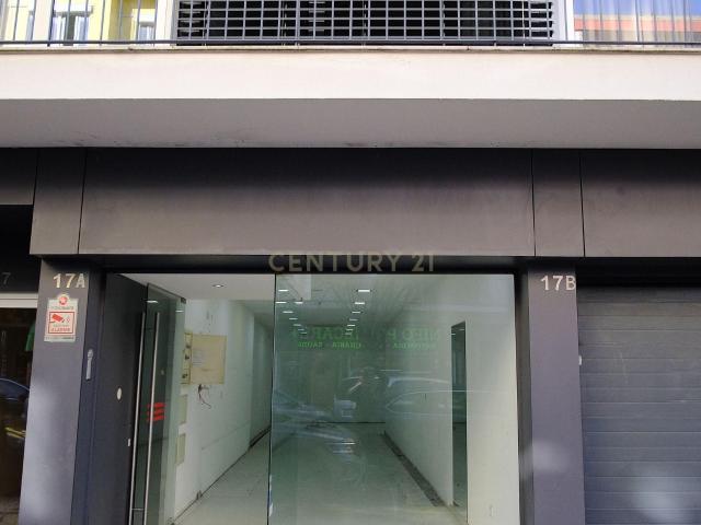 Arrenda se Loja Comercial no Centro de Algés – Excelente Oportunidade