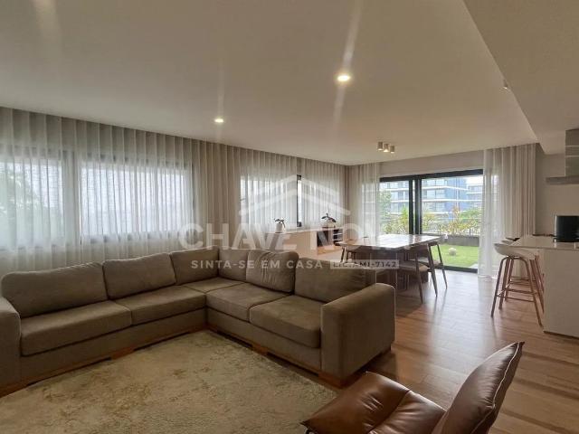 Arrenda se T3 Mobilado | Terraço e Box Dupla / Madalena – Vila Nova de Gaia