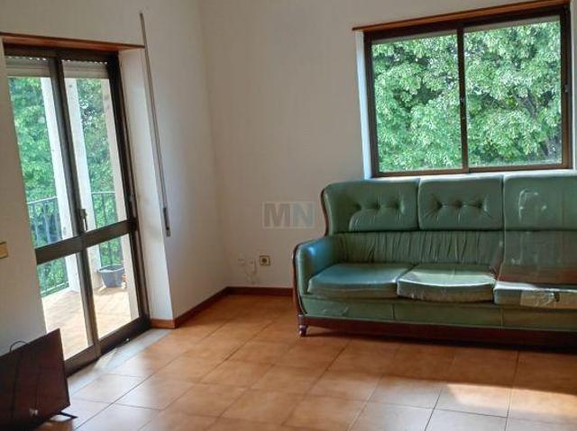ARRENDA SE T3 +Arrumo ? Vendas de Galizes | 26064084185
