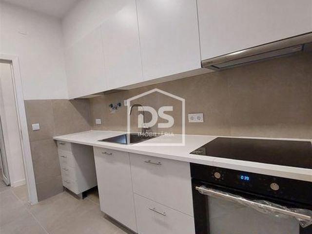Arrendamento Escritório T0 | 26084052104