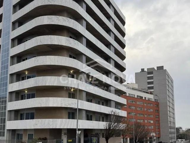 Arrendamento T1 c/lugar de garagem no Porto