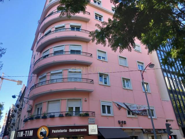 ARRENDAMENTO T1 NA AVENIDA 5 DE OUTUBRO
