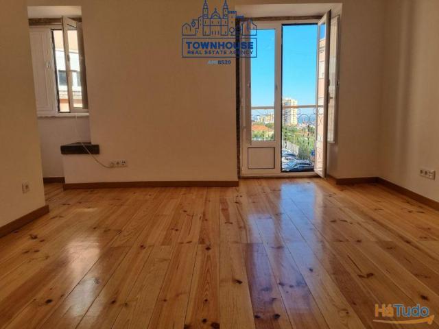 Arrendamento T3 Duplex na Graça com vista rio. | 26064079627