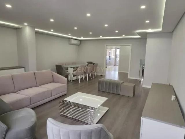 Arrendamento T3 em Loures com 3 casas de banho