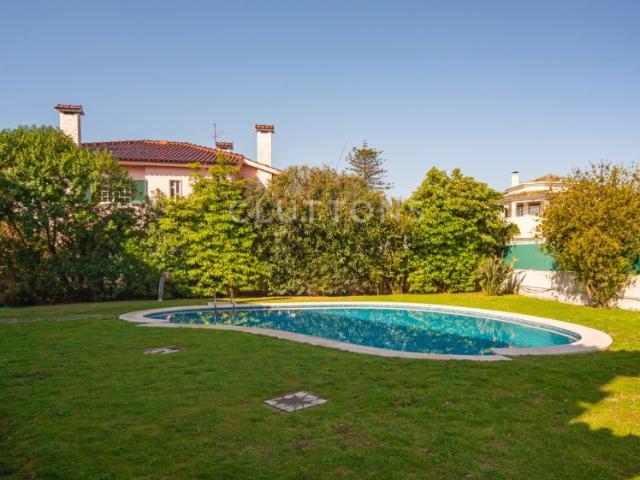 Arrendar moradia T6, Jardim e Piscina, Santo Amaro Oeiras
