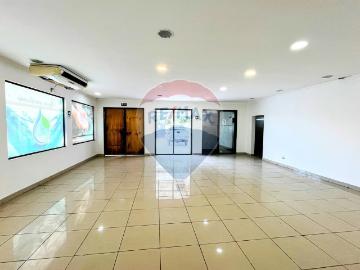 ¡Arrienda tu futuro éxito en buin, rm! Espacios por CLF 66.00 en Buin