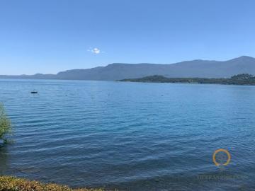 ARRIENDO TEMPORAL MARAVILLOSO DEPARTAMENTO ORILLA DE LAGO A 5 MINUTOS DE PUCON