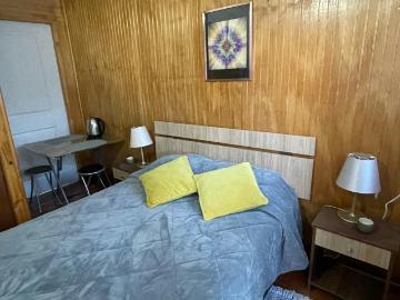 Arriendo de Arriendos Amueblados en Quillón | Pieza Independiente en Quillón, ideal Dama, cerca Cesfam 1 Dormitorios por CLP 200000.00