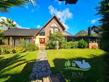 Arriendo de Casas en Tomé | Se arrienda amplia y hermosa propiedad AMOBLADO ubicada en Pingueral, Tomé 5 Dormitorios por CLP 1200. 00