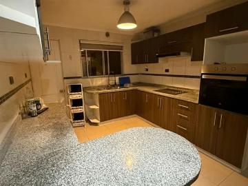Arriendo de Casas en Antofagasta | Casa amplia en arriendo de 5 dorm 3 baños en Antofagasta 5 Dormitorios por CLP 1400. 00
