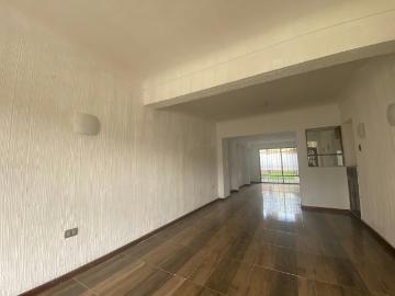Arriendo de Casas en Chillán | Amplia Propiedad Centro Chillán 5 Dormitorios por CLP 1600. 00