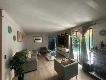 Arriendo de Casas en Huechuraba | 4D, 3B, OFIC, BOD COND. SANTA MARTA 4 Dormitorios por CLP 1400. 00