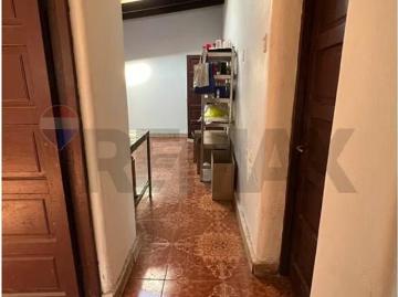 Arriendo de Casas en La Florida | Arriendo. Santa victoria 9536. La florida 8 Dormitorios por CLP 1200. 00