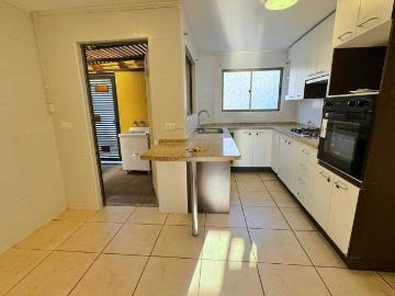 Arriendo de Casas en La Florida | Comodidad en excelente barrio 1665 Dormitorios por CLP 1400. 00
