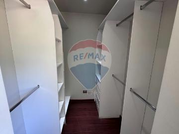 Arriendo de Casas en La Reina | Se arrienda casa en condominio privado 6 Dormitorios por CLP 3200. 00