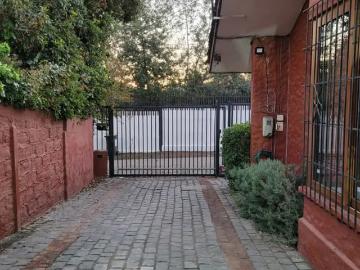 Arriendo de Casas en La Reina | Se arrienda casa en pasaje cerrado 23 de febrero JUNIO 4 Dormitorios por CLP 2000. 00