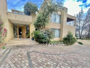 Arriendo de Casas en Las Condes | Arriendo casa san carlos de apoquindo 7 Dormitorios por CLP 4900. 00