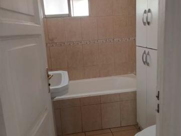 Arriendo de Casas en Las Condes | Arriendo piezas amobladas 6 dorm. 5 baños en Las Condes 7 Dormitorios por CLP 520000.00