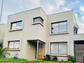 Arriendo de casas en los ángeles | se arrienda casa condominio colegio teresiano 4 dormitorios por clp 900000.00