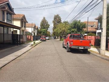 Arriendo de Casas en Peñalolén | 4d | 4b | ático | habitación independiente 4 Dormitorios por CLP 1300. 00