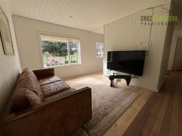 Arriendo de Casas en Puerto Varas | CASA Amoblada en Puerto Rosales con acceso al Lago 3 Dormitorios por CLP 1300. 00