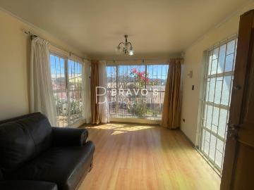 Arriendo de Casas en Quilpué | Casa en Quilpué próxima a Estación El Sol – Metro 3 Dormitorios por CLP 550000.00