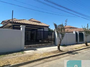 Arriendo de casas en san fernando | arriendo casa en loteo los parronales 5 dormitorios por clp 1500. 00
