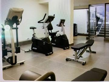 Arriendo de departamentos en las condes | studio 30m2 aprox a pasos alto las condes, proximo metro los dominicos 1 dormitorios por clf 15.00