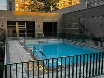 Arriendo de Departamentos en Santiago | Se arrienda dpto. A pasos del metro Toesca 1 Dormitorios por CLP 300000.00