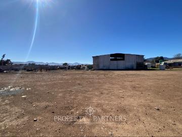 Arriendo de Parcela de 5.024m2 con casa y gran bodega galpón cerrado