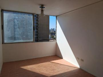 Arriendo dp 2d 1b san ignacio con estacionamiento