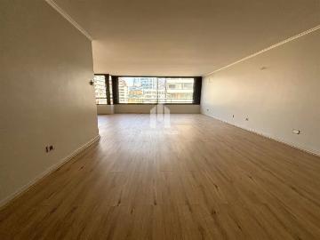 Arriendo dpto 2 d en suite 320 mts en el golf