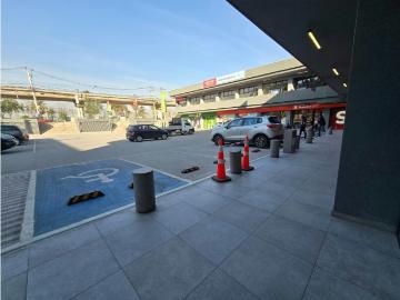 Arriendo Local Comercial, Los Quillayes, La Florida | Espacios por CLF 40.00 en Santiago