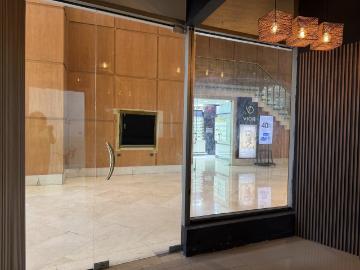 Arriendo local comercial para oficina, galería Hotel Marriott, estupendo entorno!