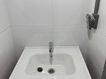 Arriendo local, precio rebajado 120 m2, carmen santa victoria | espacios por clf 40.00 en Santiago