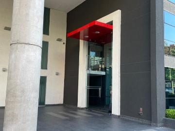 REBAJADA OFICINA SEMI AMOBLADA / METRO MANQUEHUE, LAS CONDES