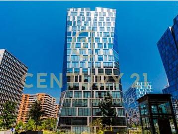Arriendo oficina en los militares altura 5000 en Edificio de gran presencia