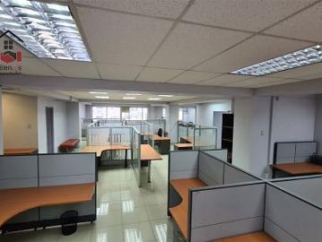 Arriendo Oficina Santiago teatinos con Huérfanos