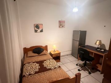 Arriendo pieza para estudiantes sector Metro Baquedano